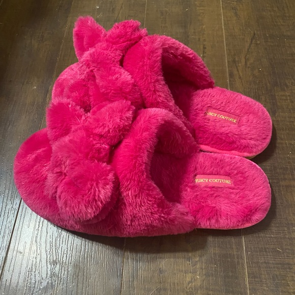 Juicy Couture Fuzzy slide slippers in hot pink - Picture 4 of 8